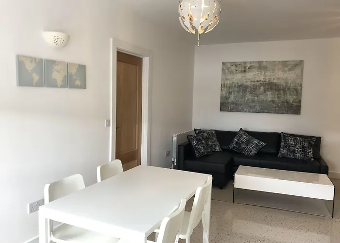 The Eyre Square Townhouse